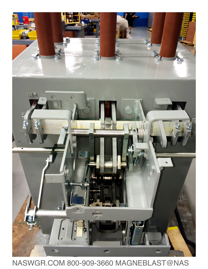 GE Magneblast AM13.8-500-7H Circuit Breaker (E/O,D/O) - 1200 Amp