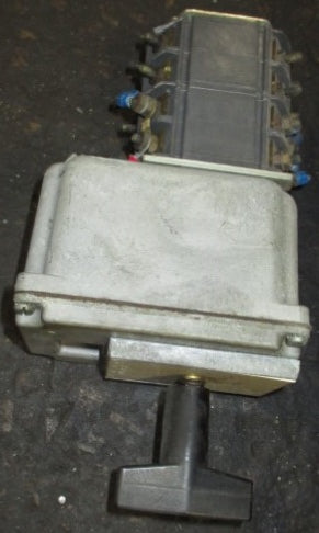 796A204G06 - Westinghouse - Switch