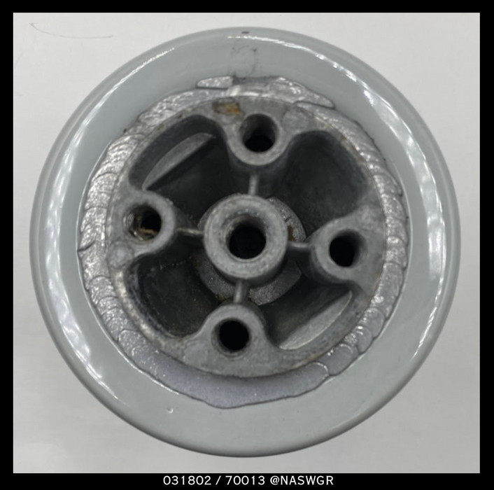 031802 / 70013 Insulator 6"