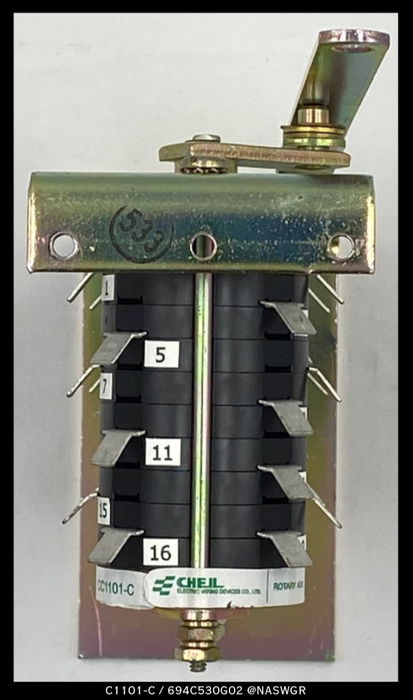 Eaton/Cutler Hammer DSII 694C530G02 Two High Auxiliary Switch Assembly - Unused