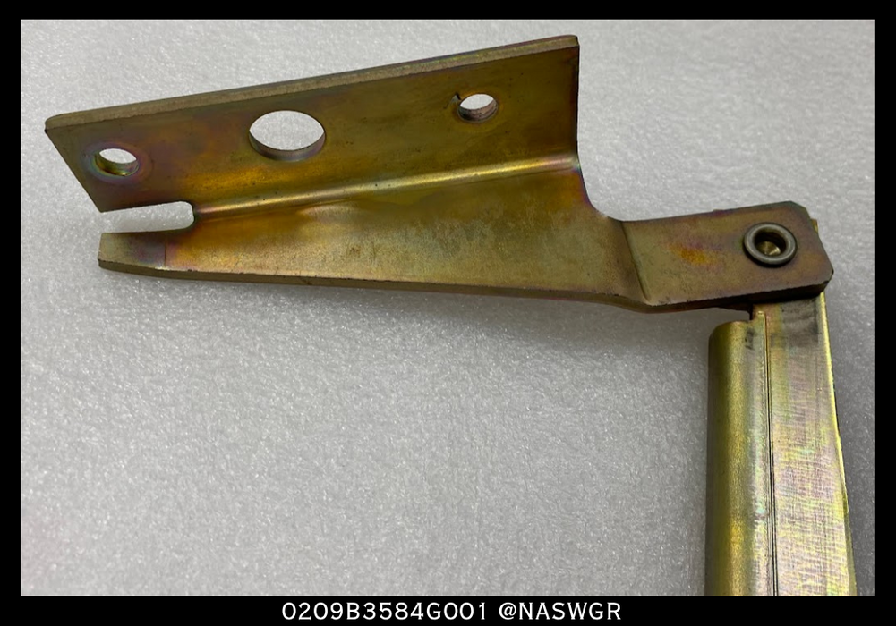 General Electric VB PowerVac Breaker Left Side Rack Out Arm Assembly PN: 0209B3584G001