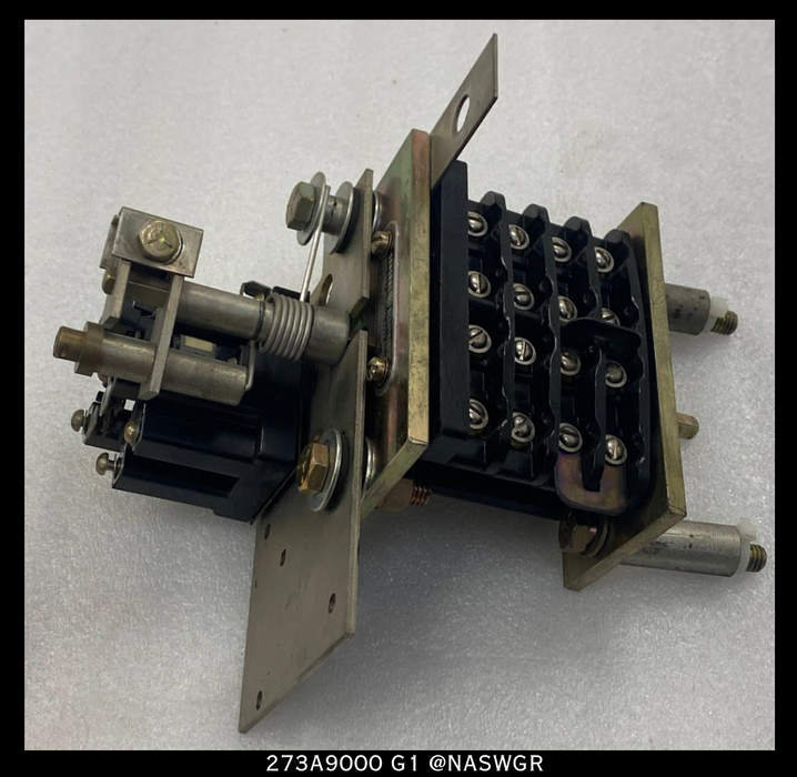 General Electric VB PowerVac Breaker SB-12 Auxiliary Switch/ Y Relay PN: 273A9000 G1