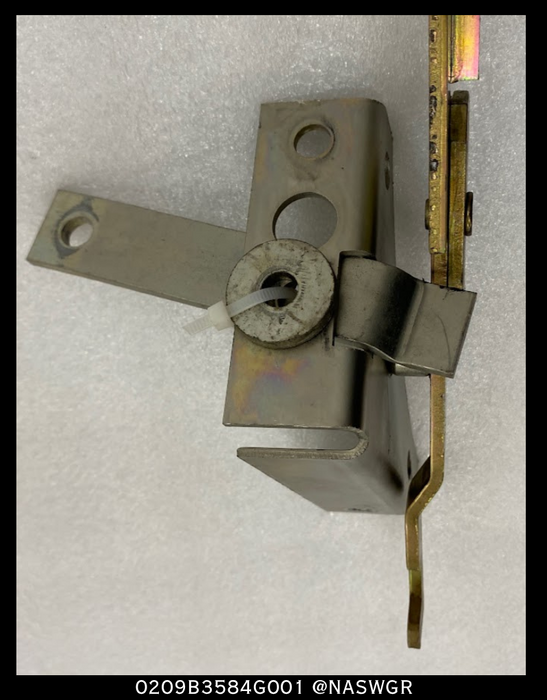 General Electric VB PowerVac Breaker Left Side Rack Out Arm Assembly PN: 0209B3584G001