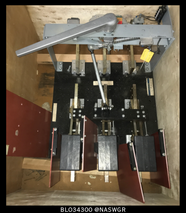 Square D BLO34300 Switch 3000A w/ 120v Shunt Trip