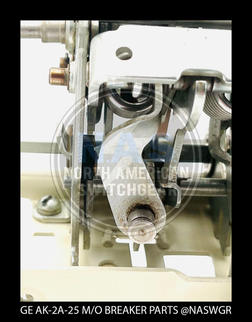 General Electric AK-2A-25 Breaker Link Assembly - P/N: 101C7891G2