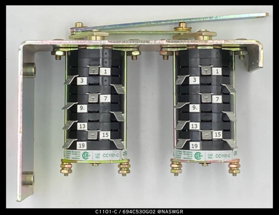 Eaton/Cutler Hammer DSII 694C530G02 Two High Auxiliary Switch Assembly - Unused
