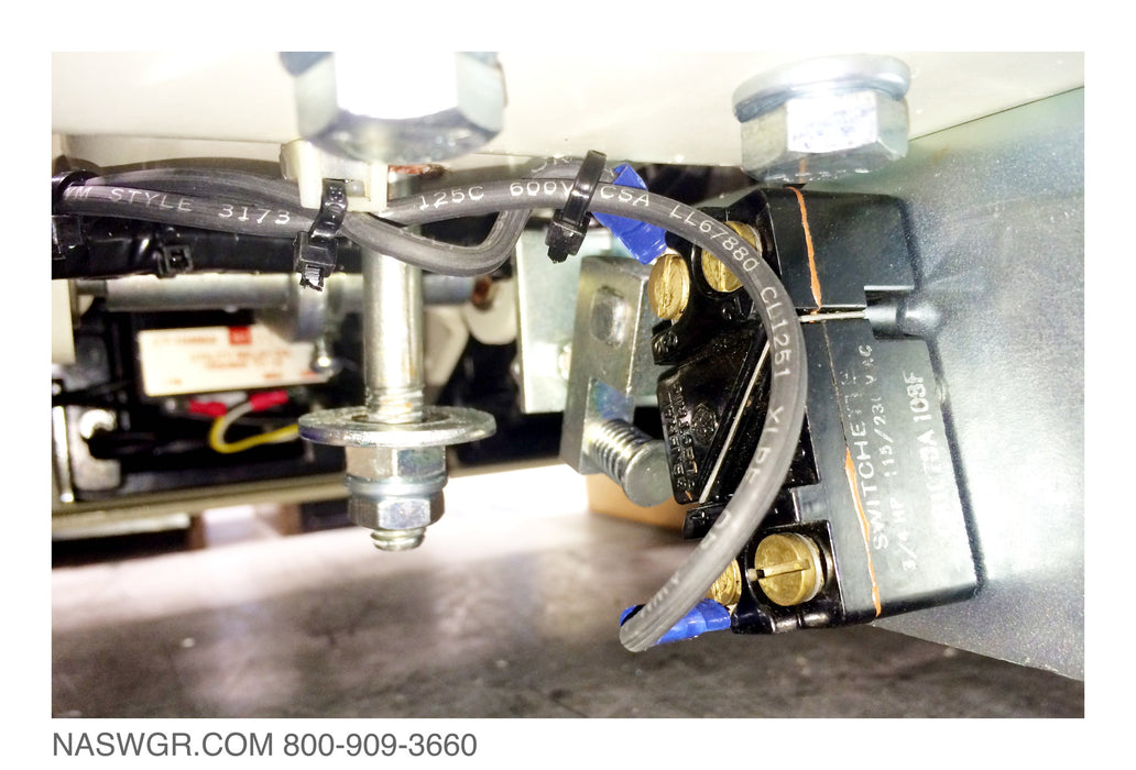 General Electric AK-2-50S Circuit Breaker (E/O,D/O) - 1600 Amp