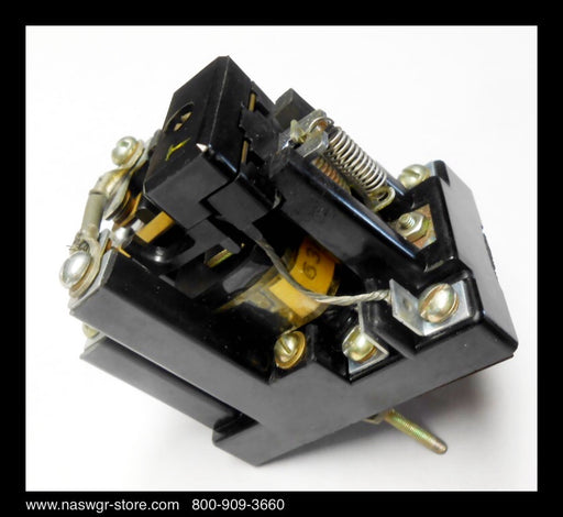 0137A7575P002 ~ GE 0137A7575P002 125VDC Control Relay for AM4.16-250-9H Breaker with ML-13 Mechanism