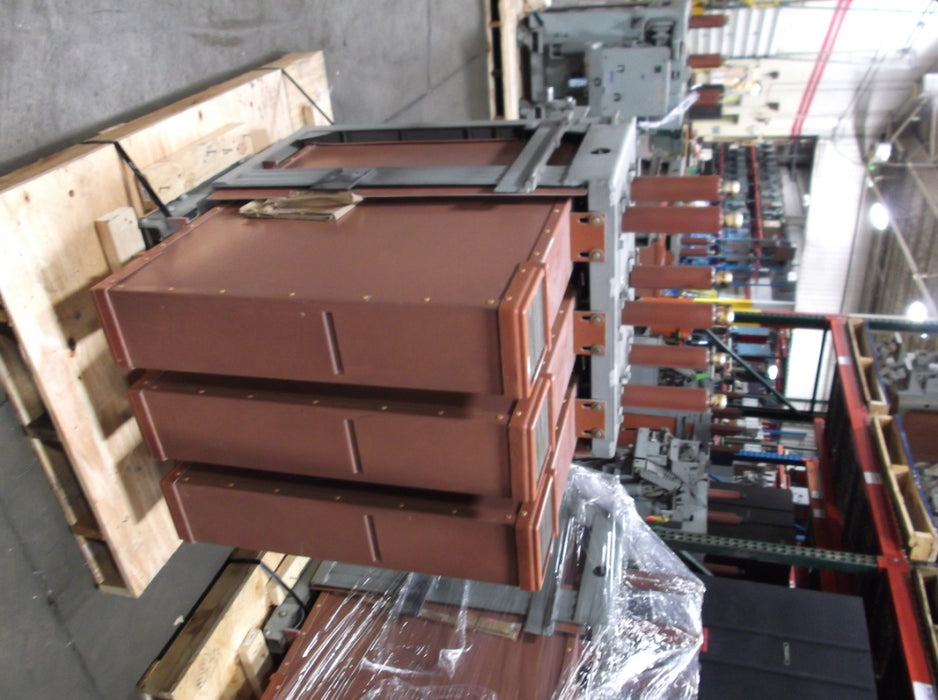 AM13.8-750-5H General Electric  Magne-Blast Circuit Breaker