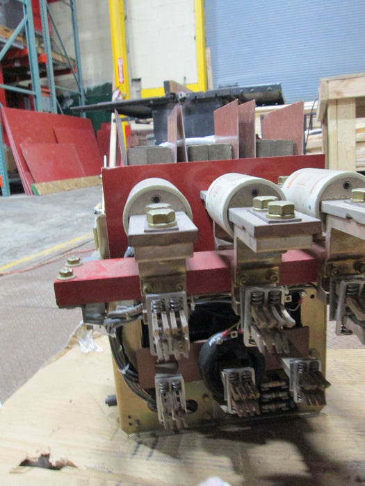 Siemens Allis LAF-600A Circuit Breaker