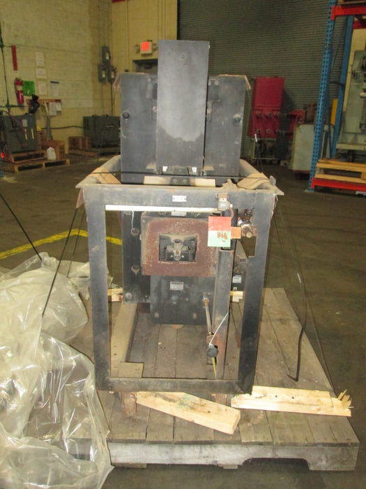 DR Westinghouse Air Circuit Breaker ~2000 amps