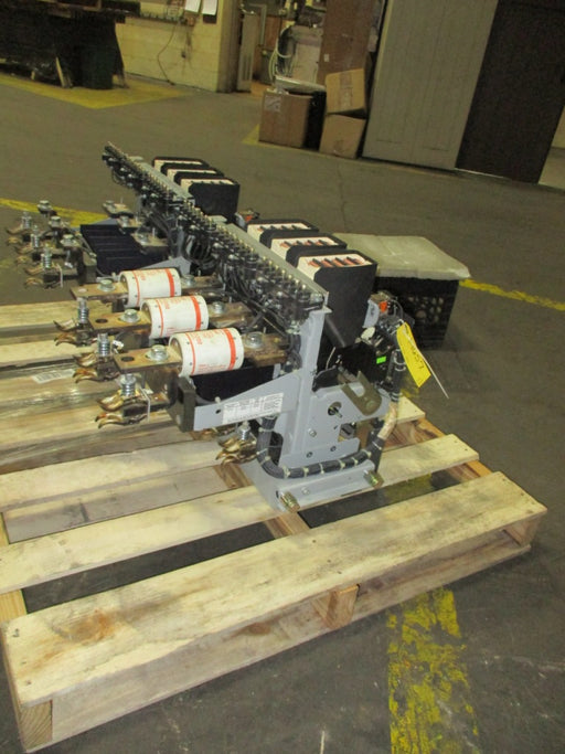 AKRU-6D-30S General Electric Fused Low Voltage Power Circuit Breaker