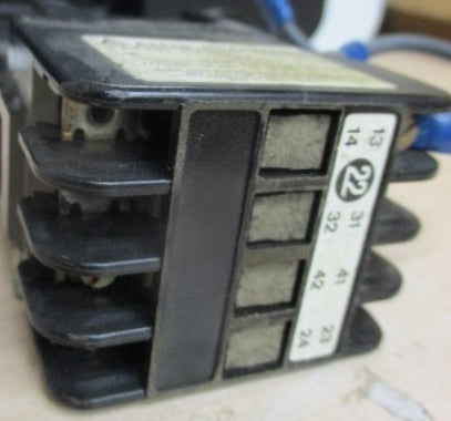 3TA6822 - Allis Chalmerrs - Control Relay
