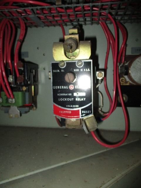 IC2820A102X - General Electric Relay