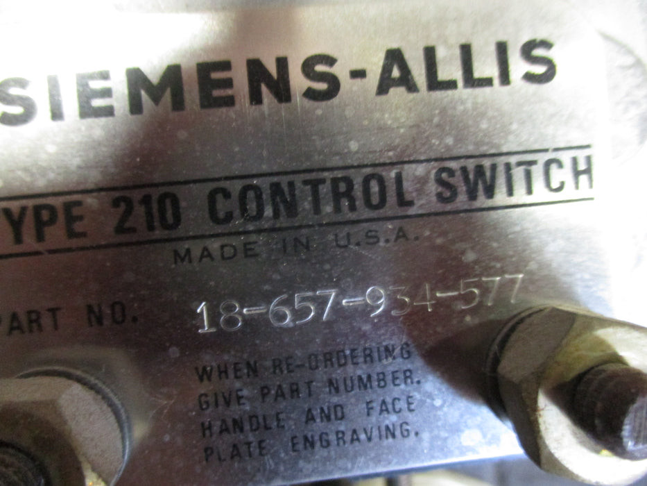 18-657-934-577 - Siemens-Allis - Ammeter 210 Control Switch