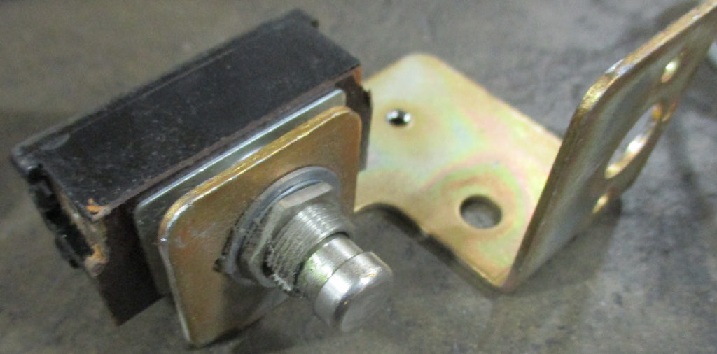 703271-A - ITE Push to Close Switch